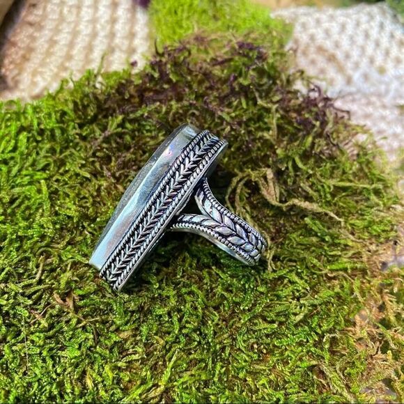 Abalone shell silver antique design ring size 7.5 - Picture 2 of 4